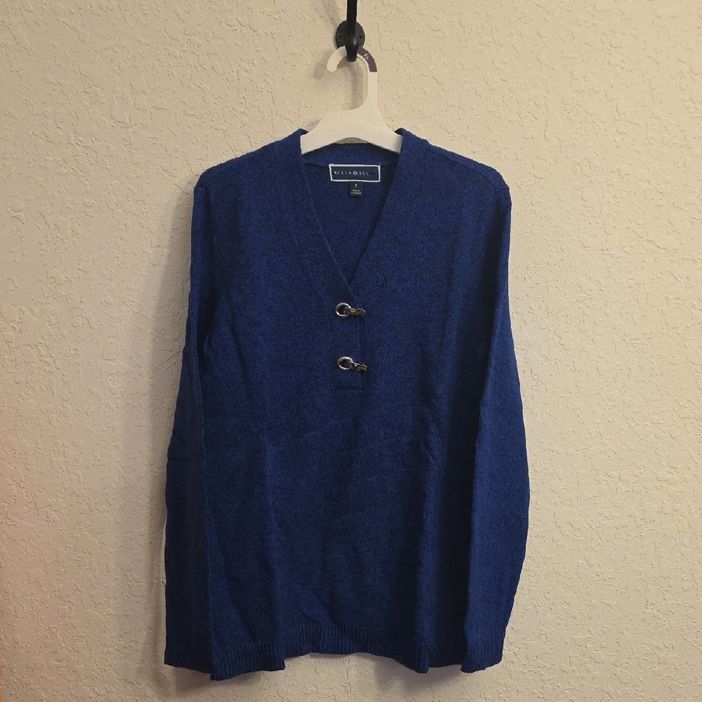 NEW never Worn Blue/Black Karen Scott V-Neck Sweater with Toggle Closures
